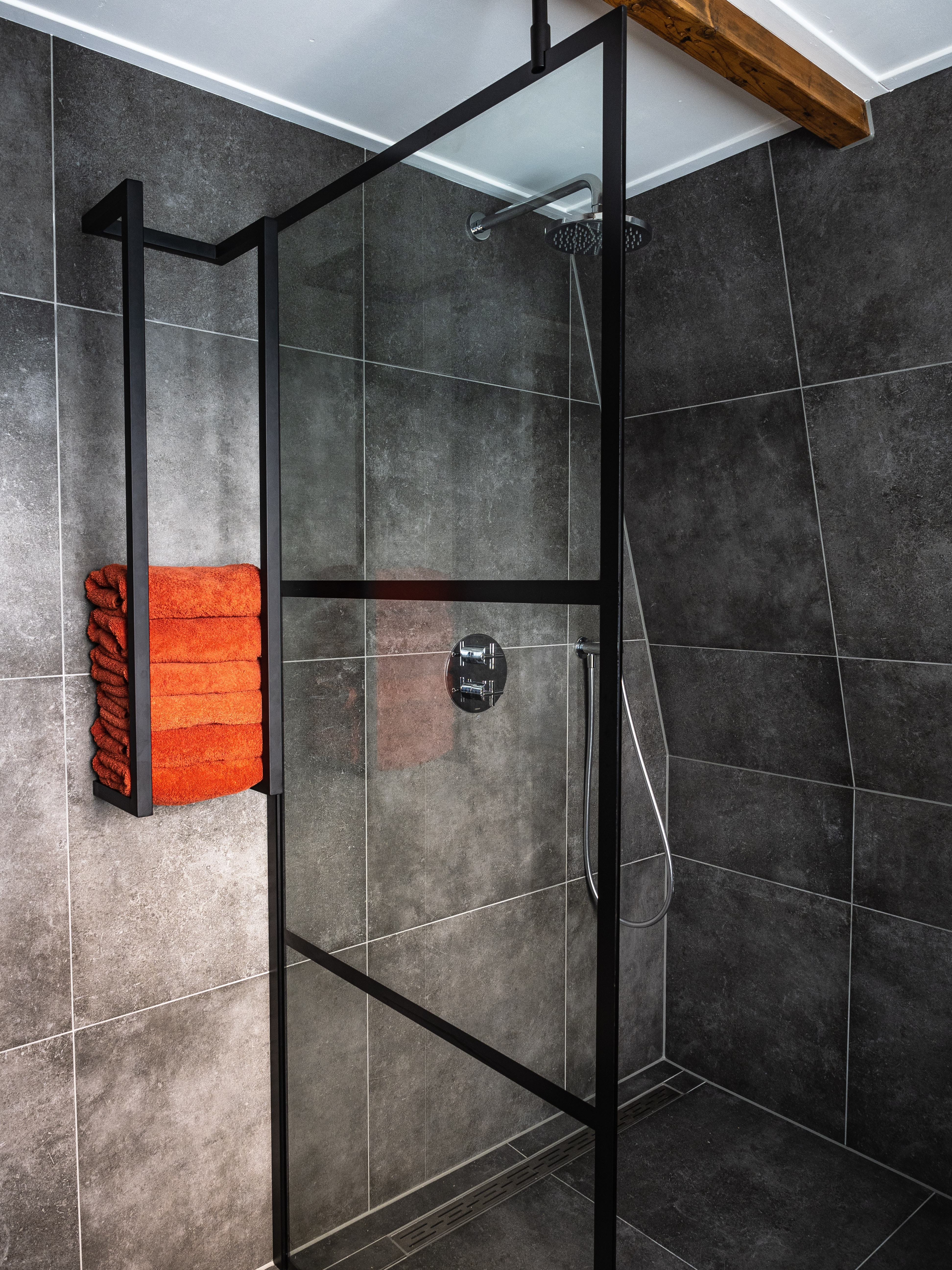 Well-maintained shower with a long lifespan